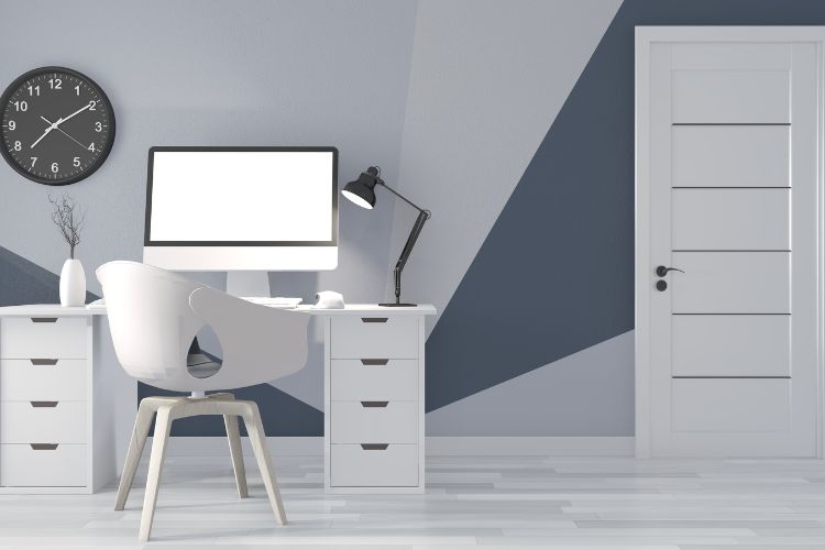 geometrikus mintaju falfestes vilagosszurke es sotetkek arnyalatokkal modern home office helyisegben dekorativ akcentusfal kialakitasahoz letisztult enterior stilusban